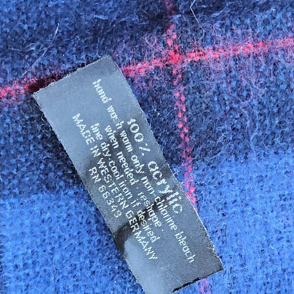 Isotoner gloves and scarf - Picture 4 of 5